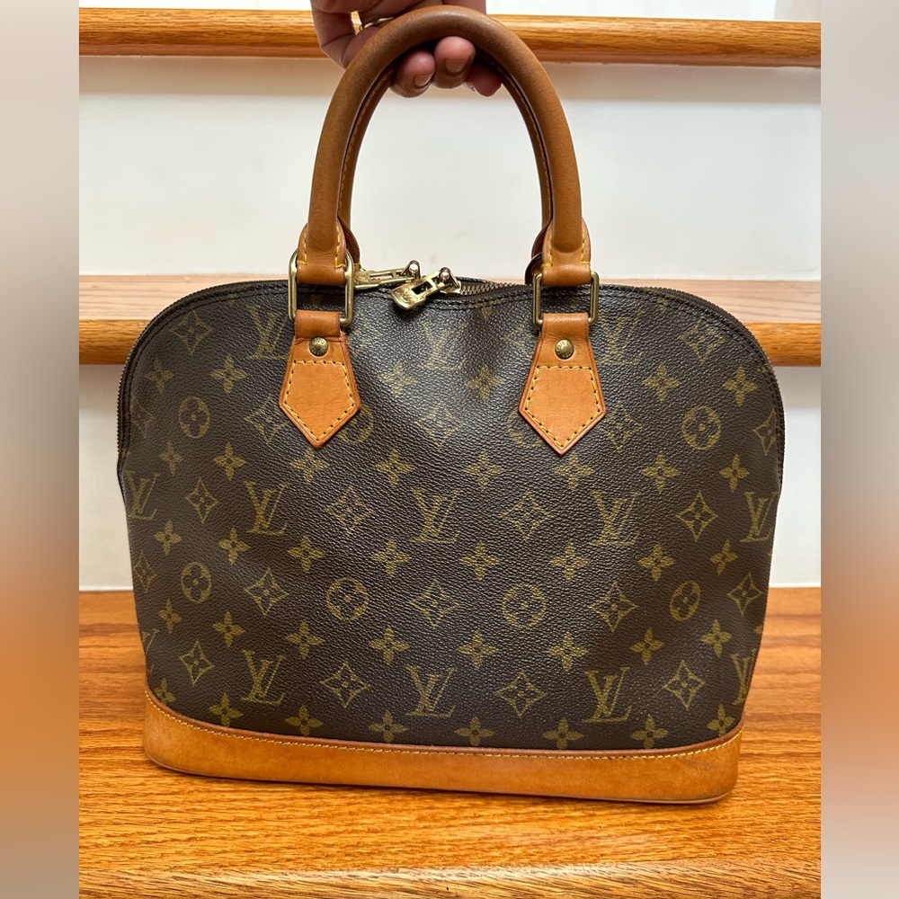 Louis Vuitton Alma Hand Bag